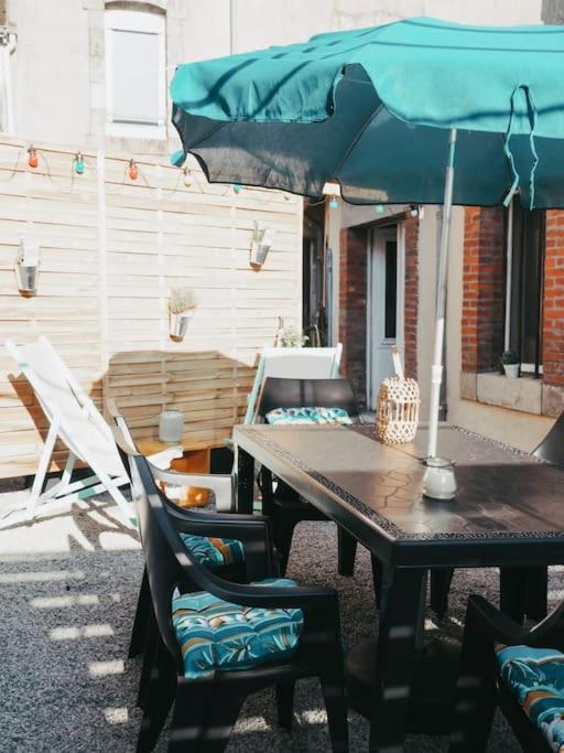 Appartement Avec Patio Saint Anne-dʼAuray Εξωτερικό φωτογραφία